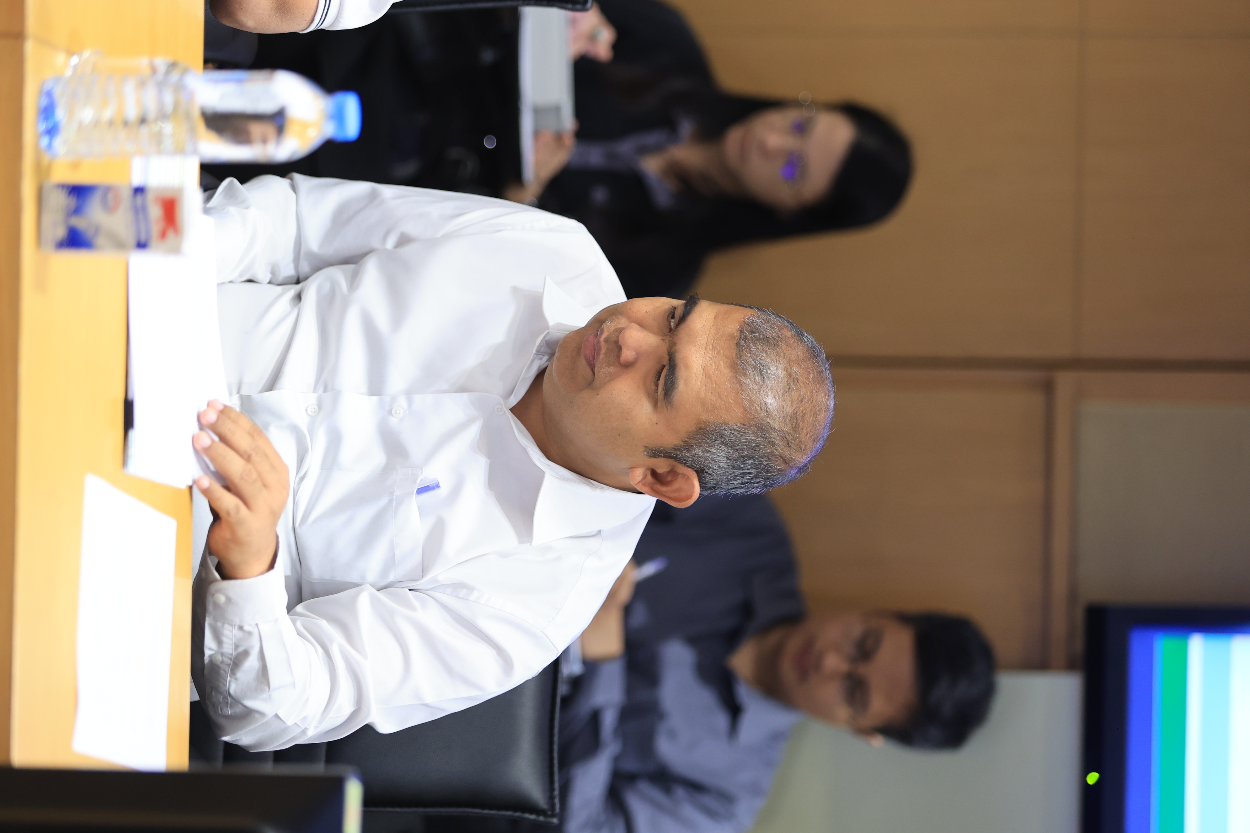 title - ส.ป.ก. ร่วมประชุมหารือแนวทางการรับมือผลกระทบจากสถานการณ์การสู้รบในภูมิภาคตะวันออกกลาง